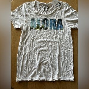 Chaser Aloha White t-shirt Top size Medium